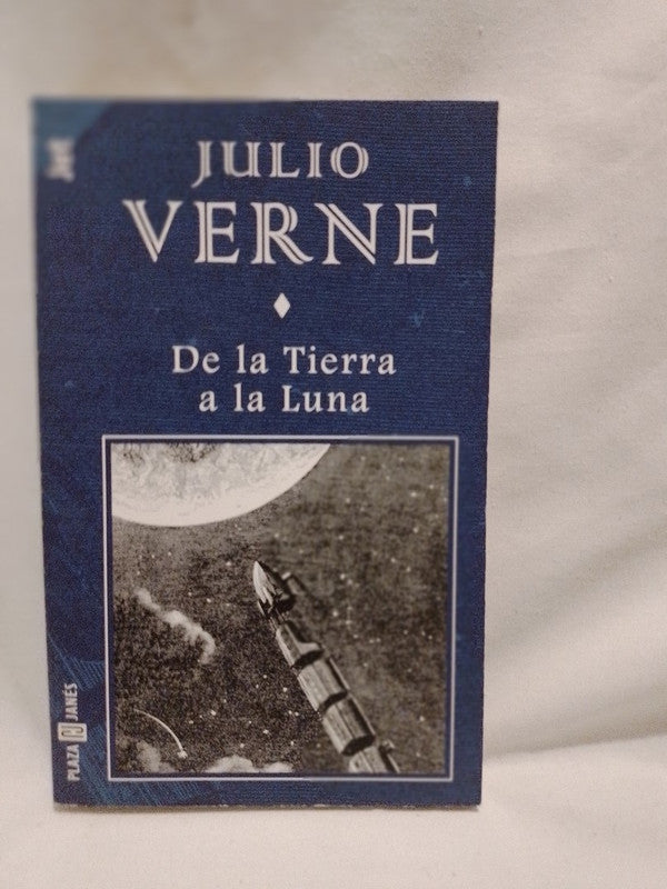 De la Tierra a la Luna / Verne, Julio