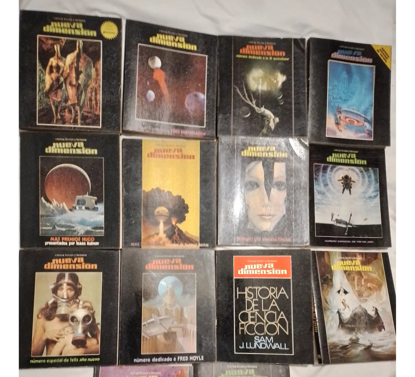 Colección de Revista Nueva Dimensión Incompleta 115 números comunes más los 13 números extras