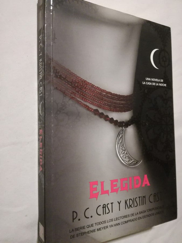 Elegida Cast, P.c. Y Kristin