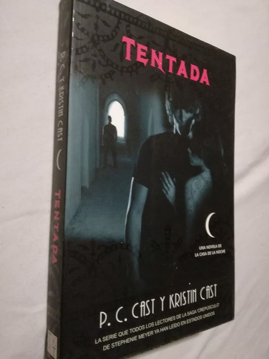 Tentada Cast, P.c. Y Kristin
