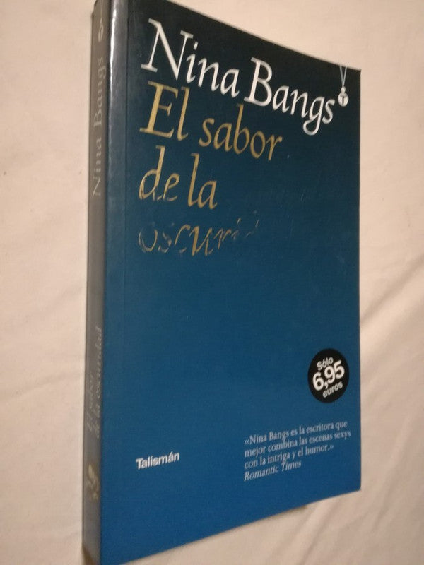 El Sabor De La Oscuridad Bangs, Nina