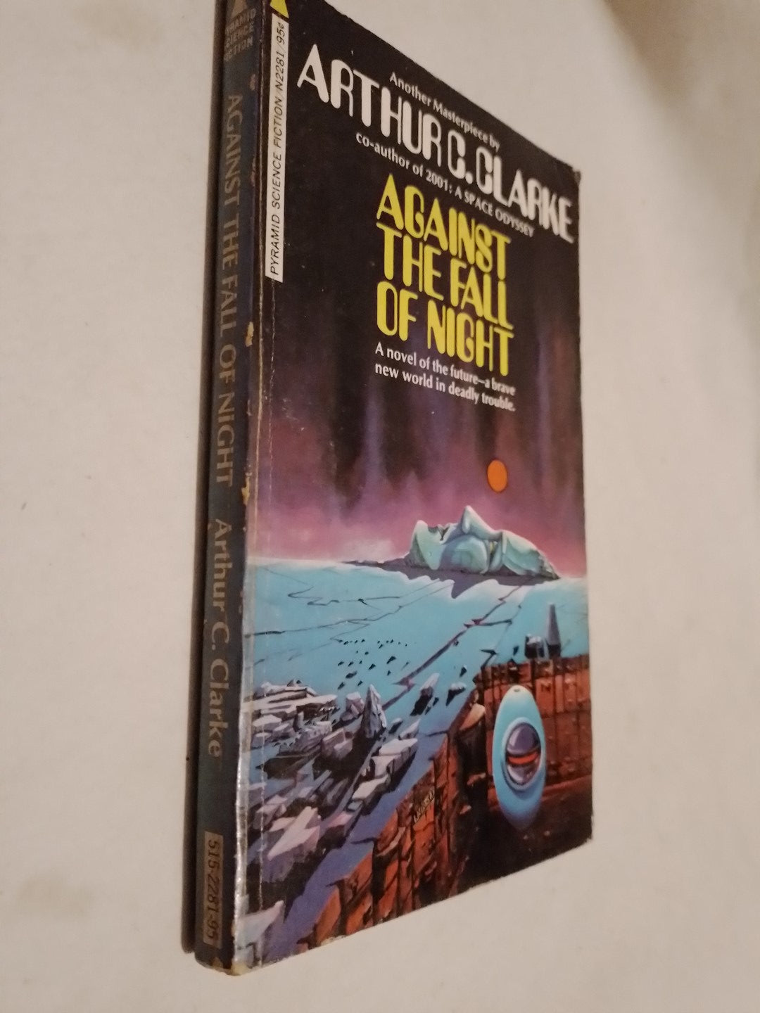 Against the Fall of Night / Clarke, Arthur C.