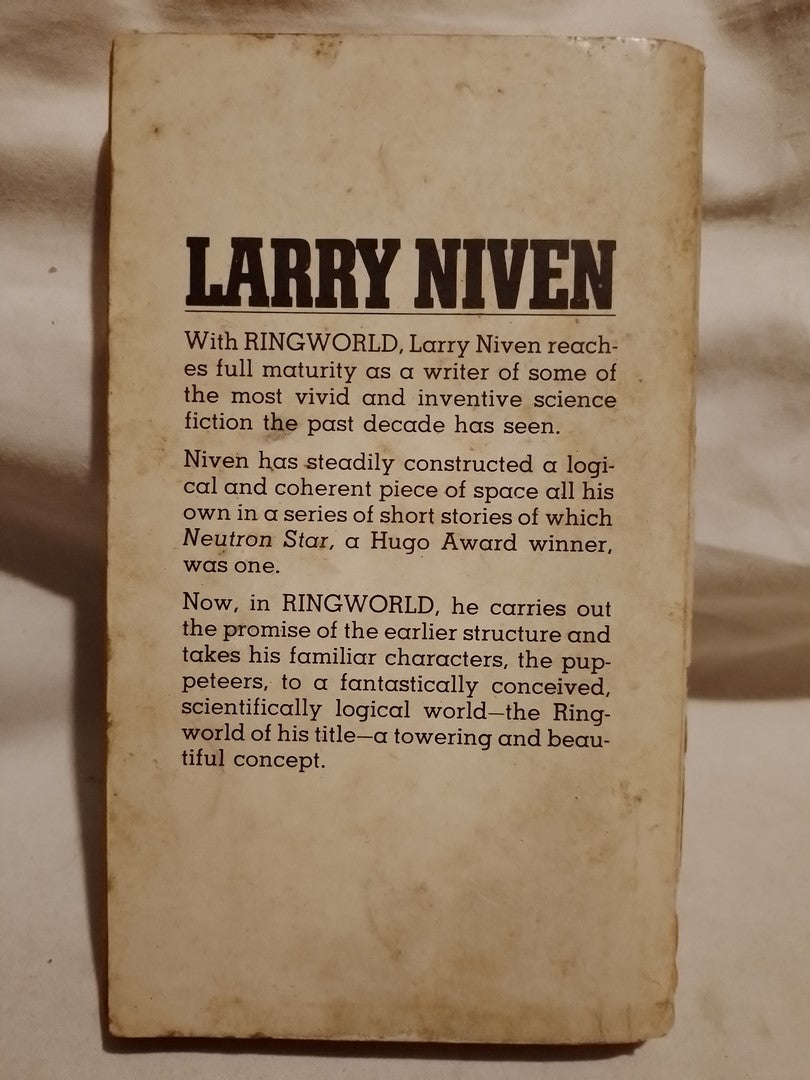 Ringworld / Niven, Larry