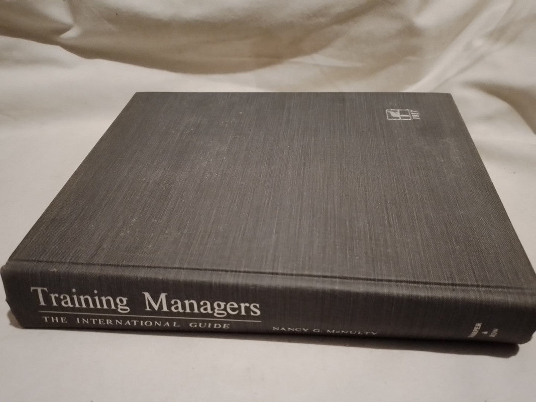 Training Managers The International Guide / McNulty, Nancy
