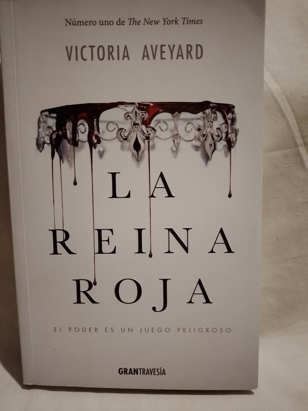 La Reina Roja / Aveyard, Victoria