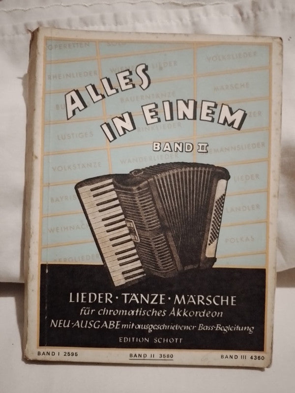 Alles in Einem Band IILieder Tanze marsche für chromatisches akkordeon / Lutz, Draths