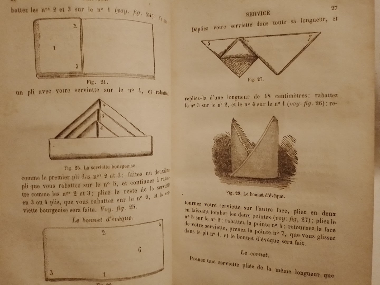 Supplément à la Cuisinière de la Campagne et de la Ville-Service de Table à La Française et à la Rus - Audot 1885