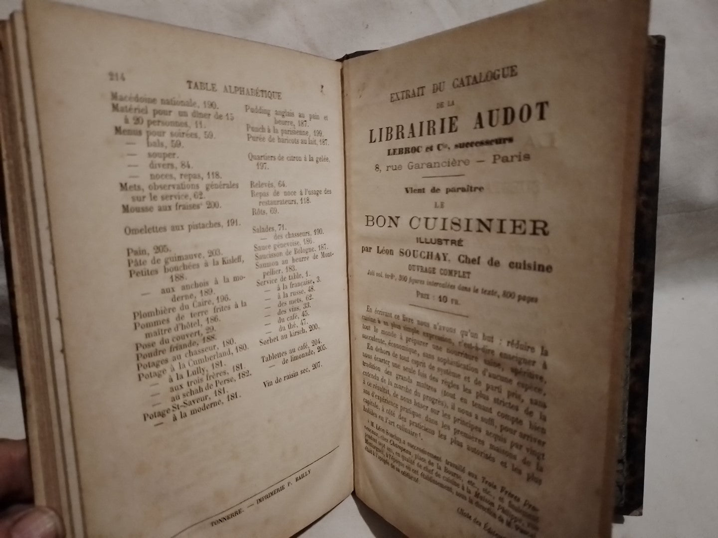 Supplément à la Cuisinière de la Campagne et de la Ville-Service de Table à La Française et à la Rus - Audot 1885