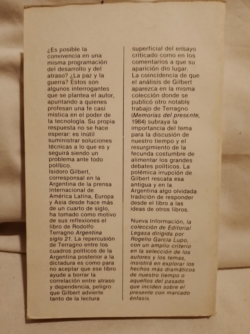 La ilusión del progreso apolítico / Gilbert, Isidoro (Saldo)
